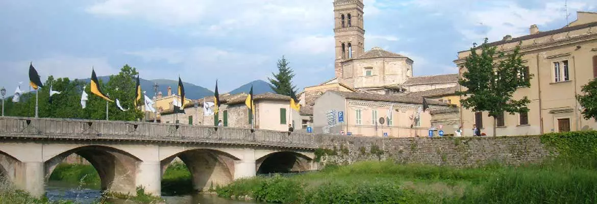 Noleggio a lungo termine a Foligno