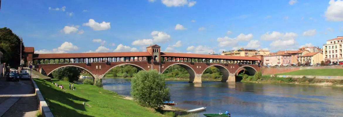 Noleggio a lungo termine a Pavia