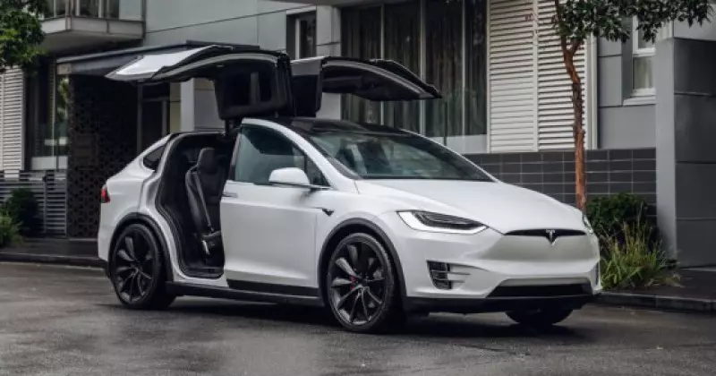 noleggio a lungo termine Tesla Model x