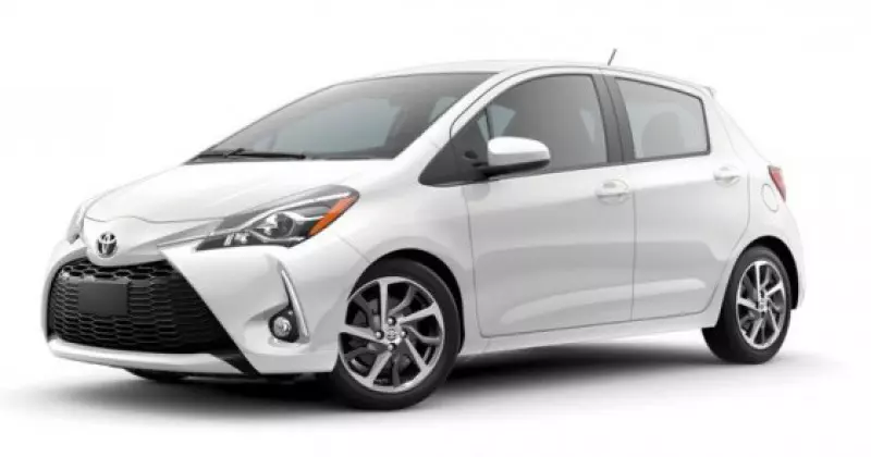 noleggio a lungo termine Toyota Yaris Hybrid