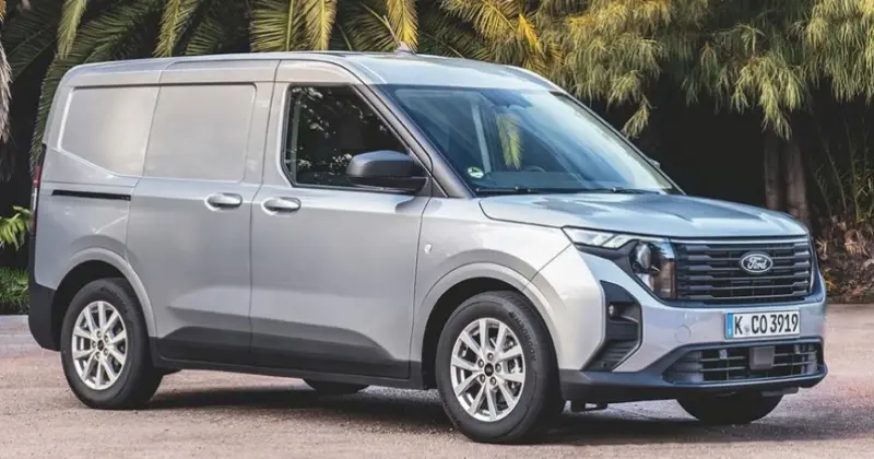 FORD TRANSIT COURIER in noleggio a lungo termine