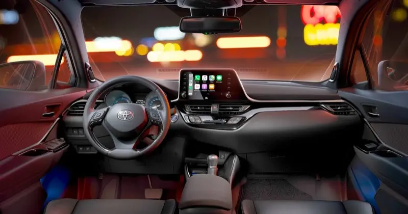 noleggio a lungo termine Toyota Chr trend