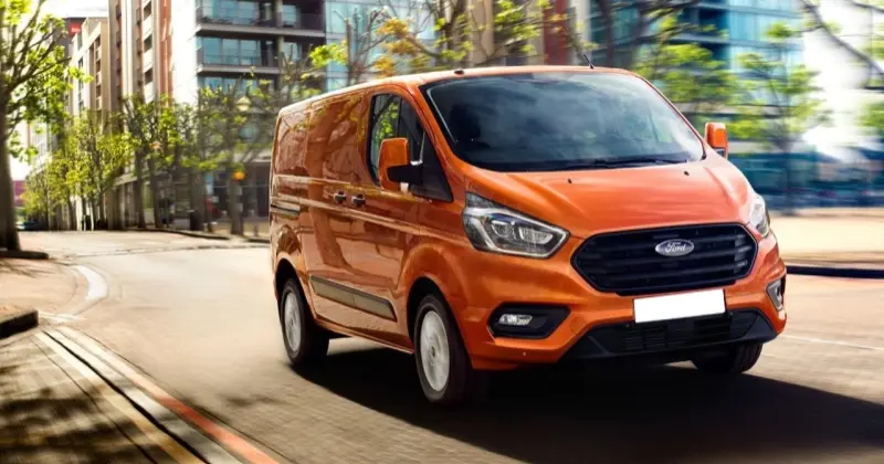 Ford Transit Custom in noleggio a lungo termine