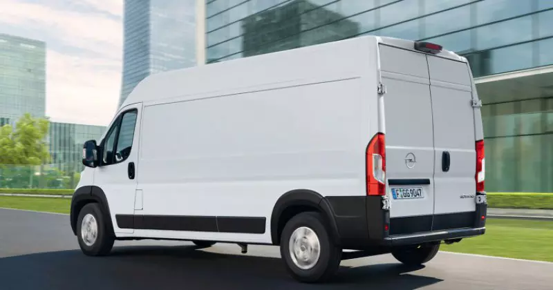 noleggio a lungo termine Opel Movano 33