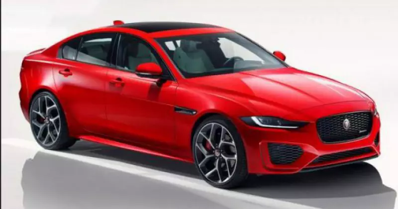 noleggio a lungo termine Jaguar XE